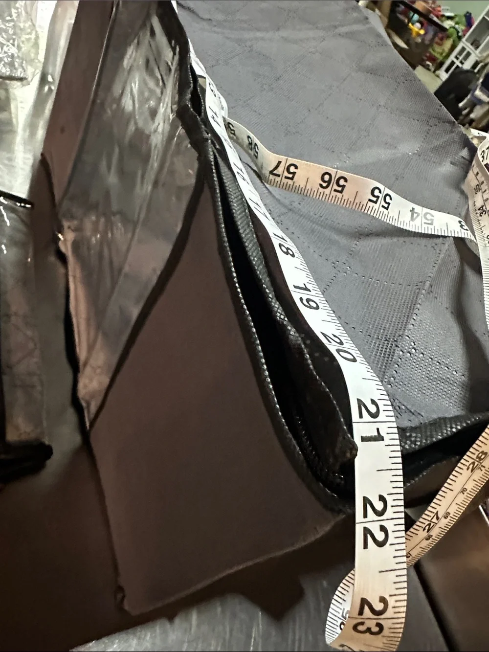 Blanket/clothing Storage with Window. Bag 12x24, two double way zippers.